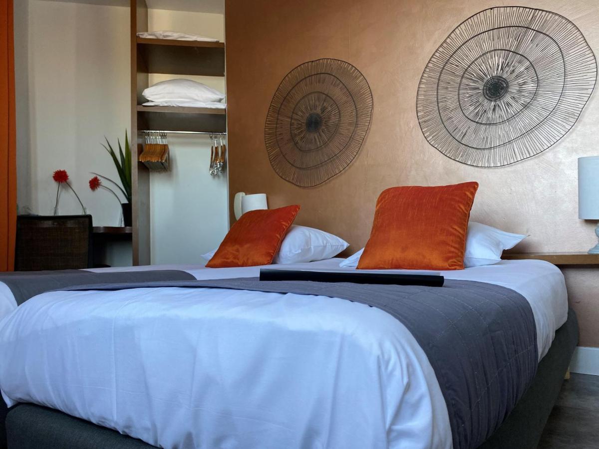 Hotel La Rotonde Ла-Круа-Вальме Номер фото