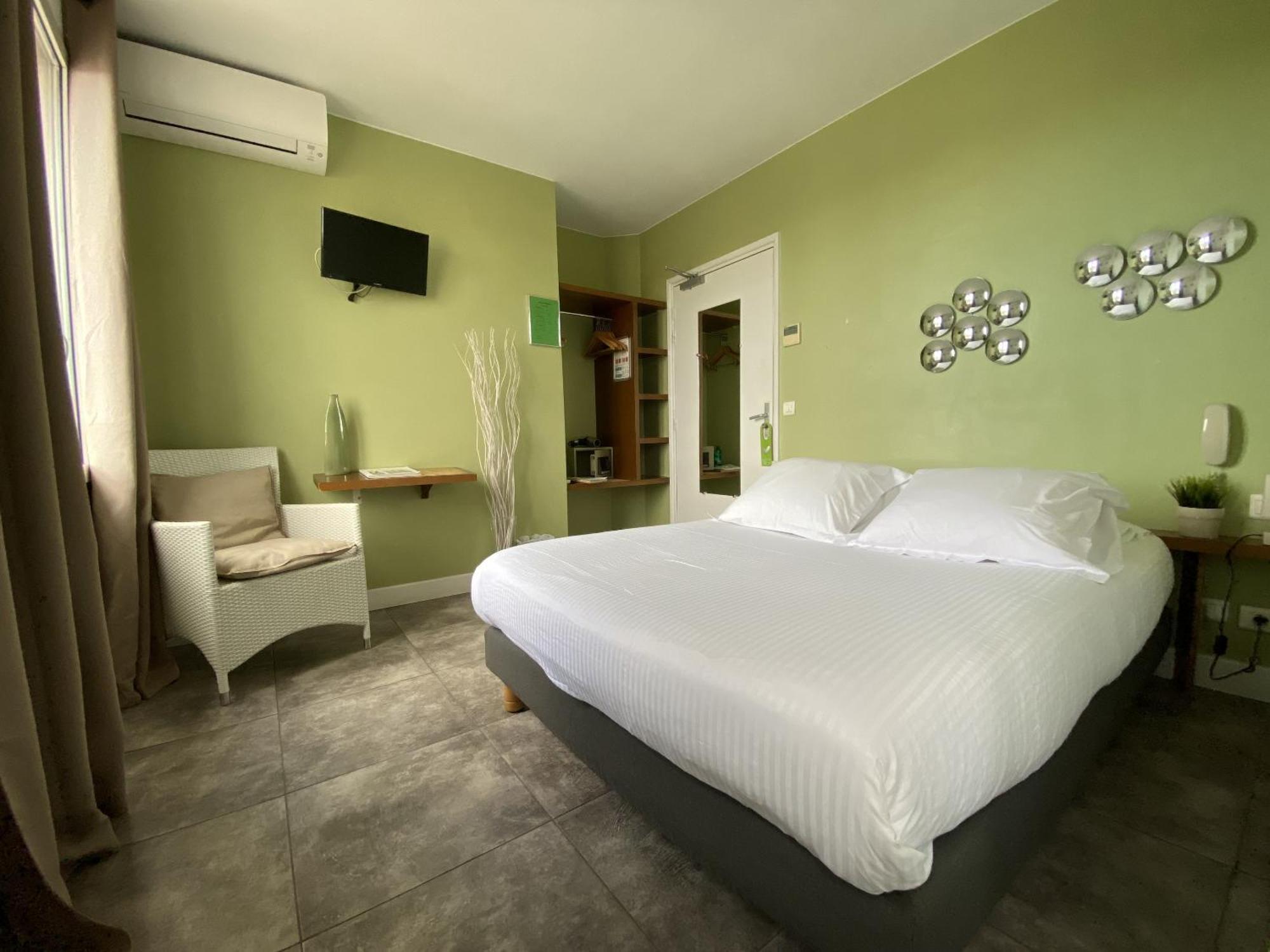 Hotel La Rotonde Ла-Круа-Вальме Екстер'єр фото
