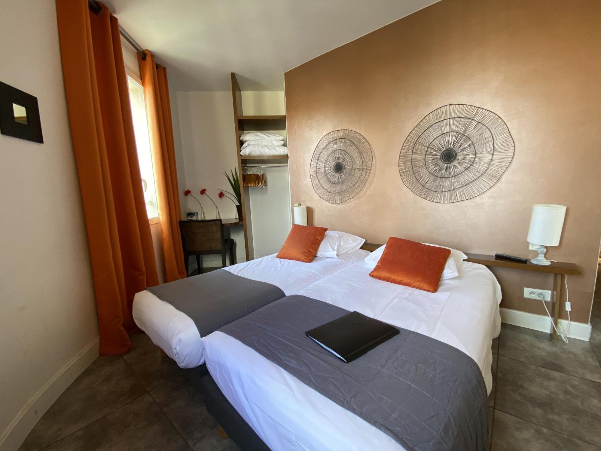 Hotel La Rotonde Ла-Круа-Вальме Номер фото