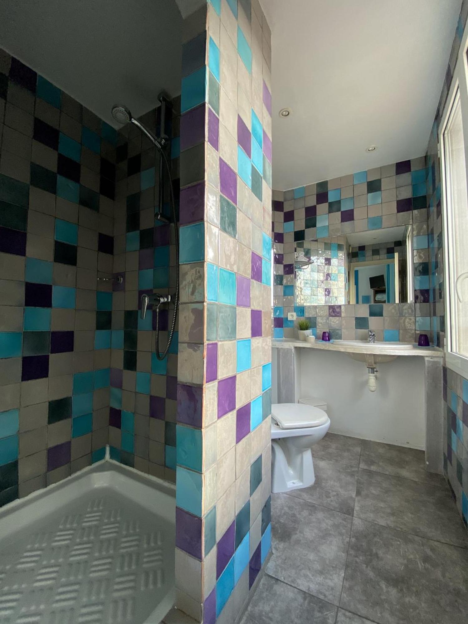 Hotel La Rotonde Ла-Круа-Вальме Екстер'єр фото