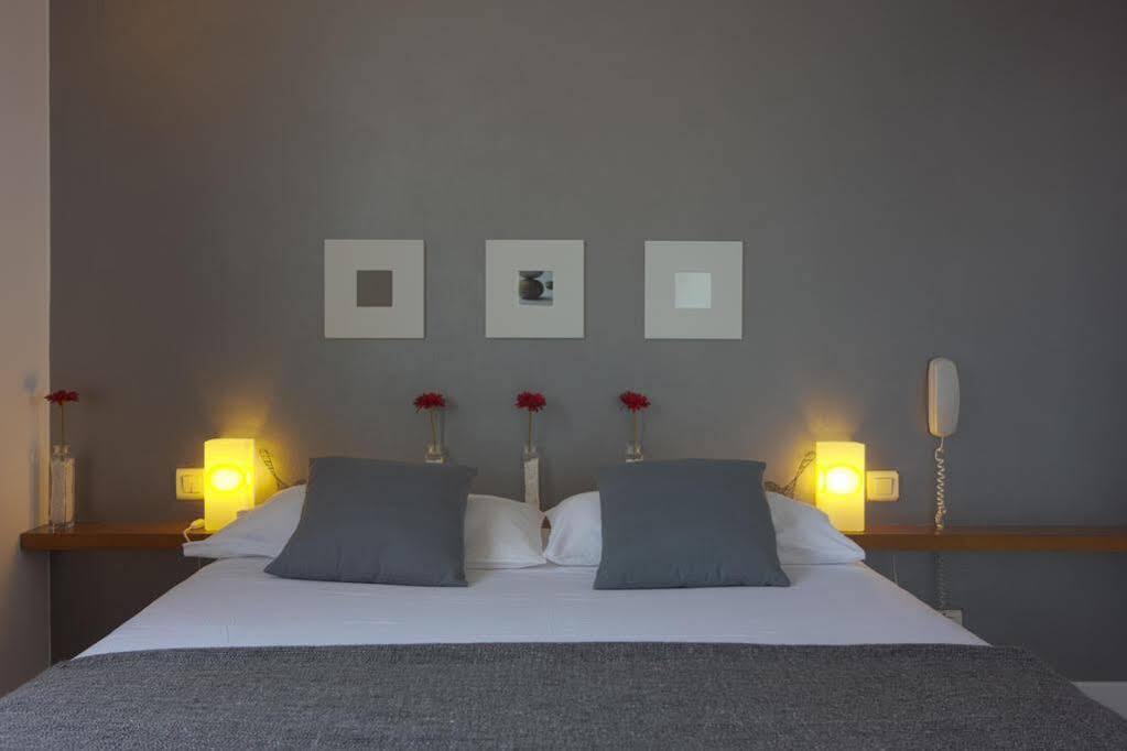 Hotel La Rotonde Ла-Круа-Вальме Екстер'єр фото