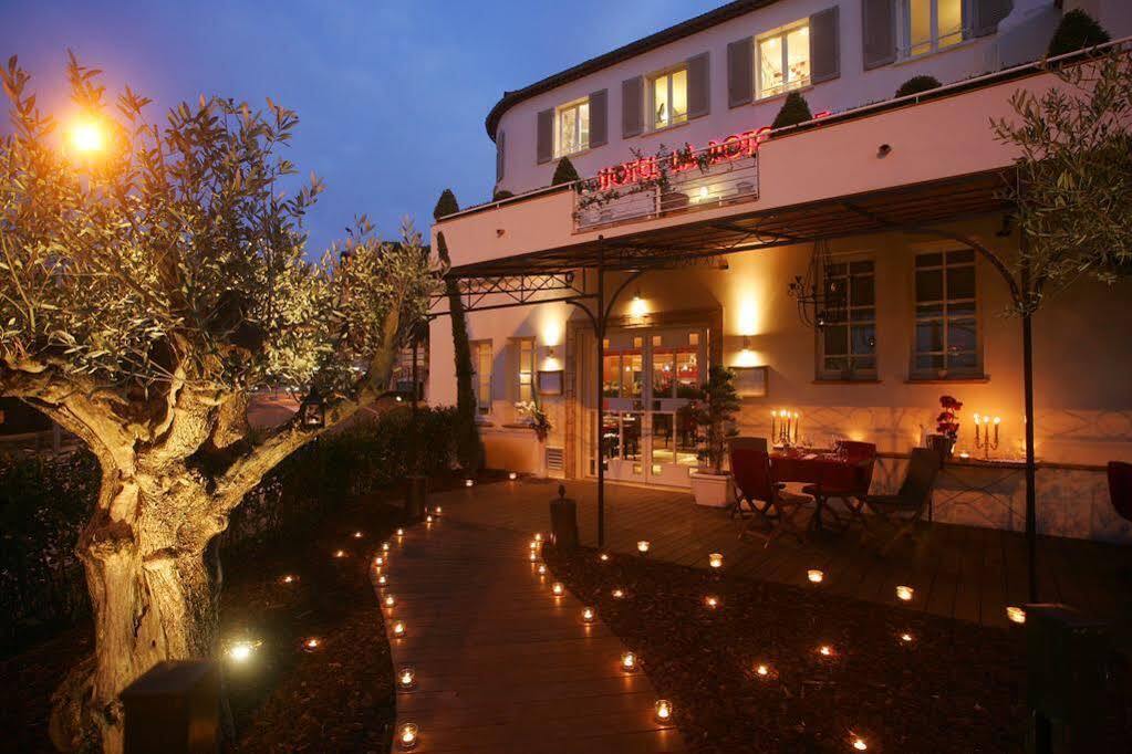 Hotel La Rotonde Ла-Круа-Вальме Екстер'єр фото